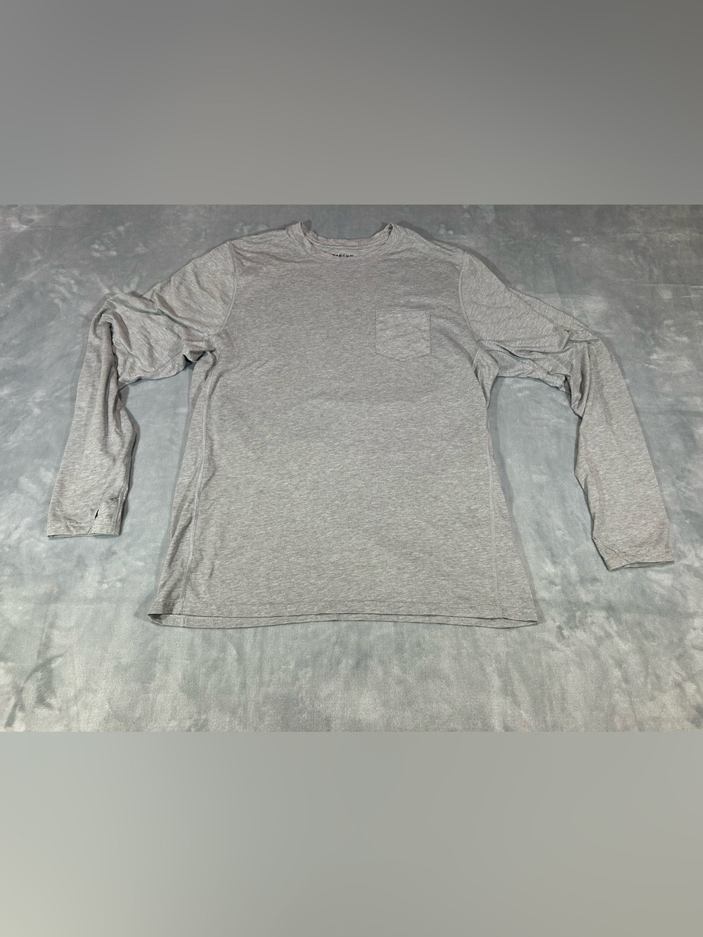 Poncho Outdoors Mens Long Sleeve Pocket T-Shirt Gray Performance Sz L